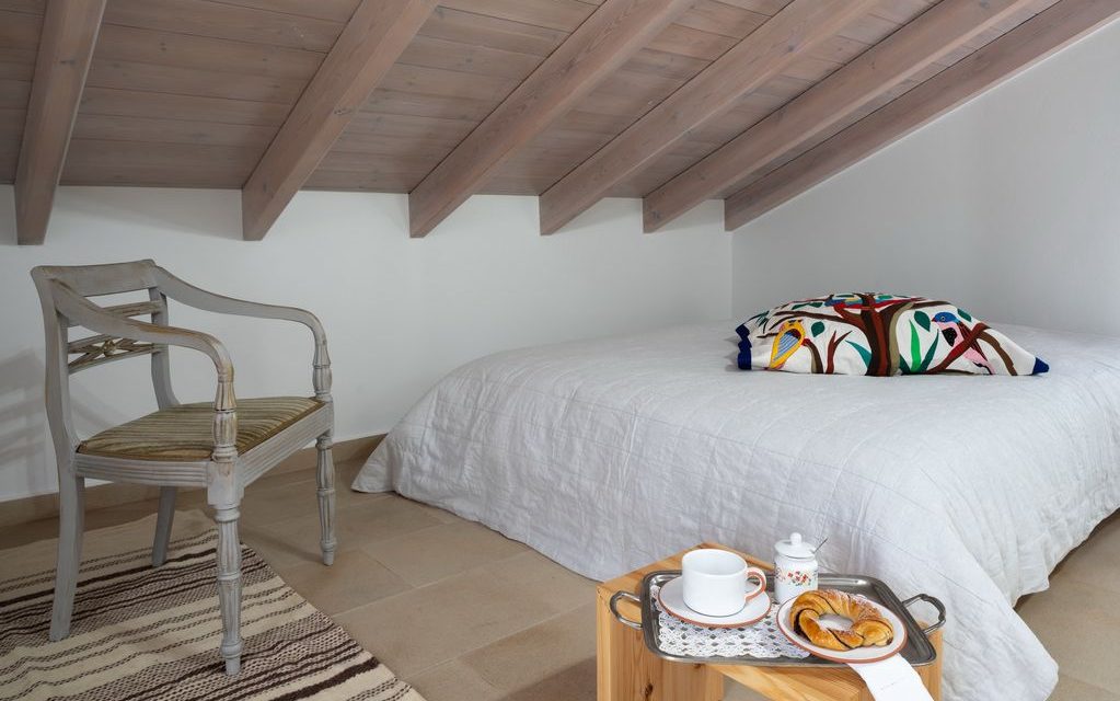 Υπνοδωμάτιο Σοφίτα